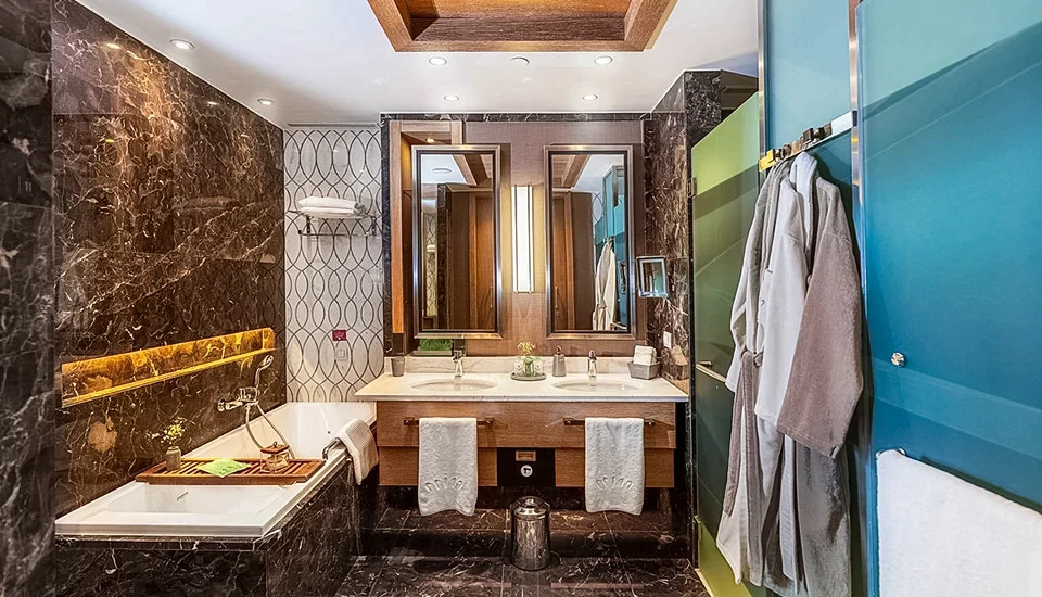 هتل رگنوم کاریا آنتالیا